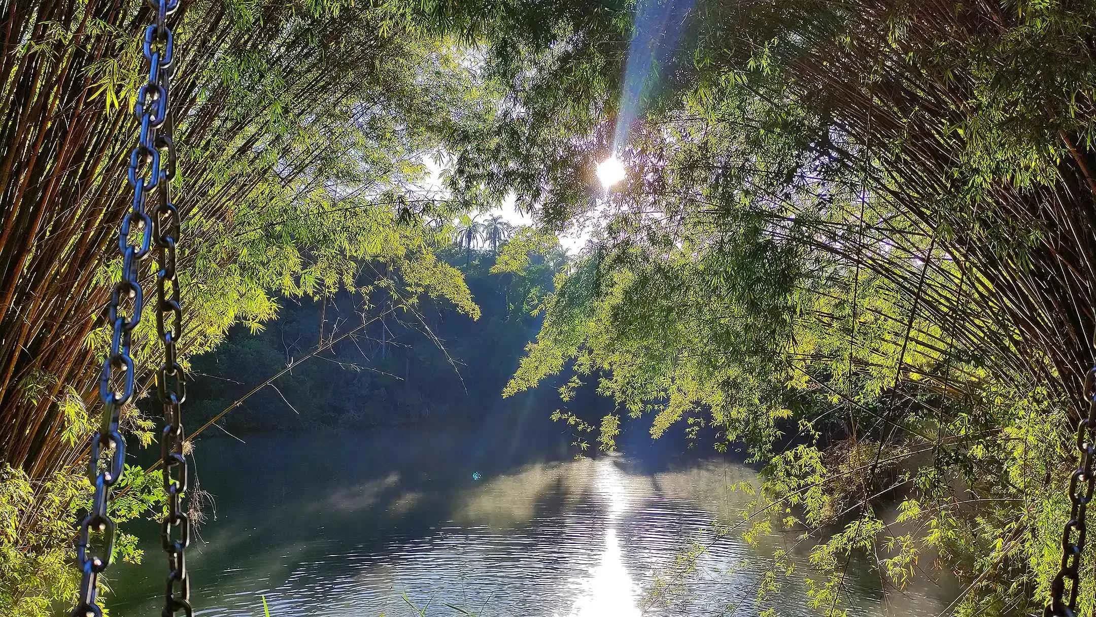 Área Externa ao Entardecer